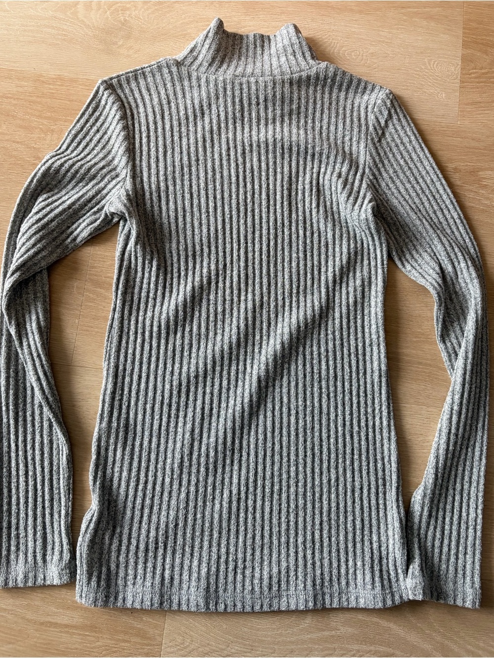 Aritzia Wilfred Free Buswell Ribbed Mock Neck Top Grey S